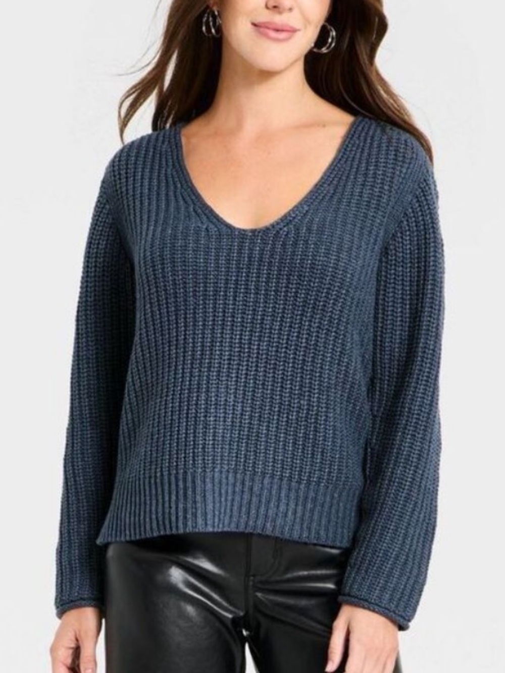 Classic indigo Wide V-Neck Pullover Sweater, 
Universal Thread Women's-NWT